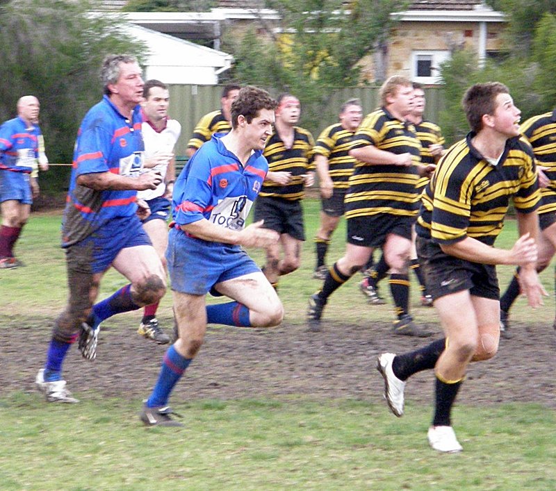 190708 3rd grade Rob Sadler and Tom Farrah chasing